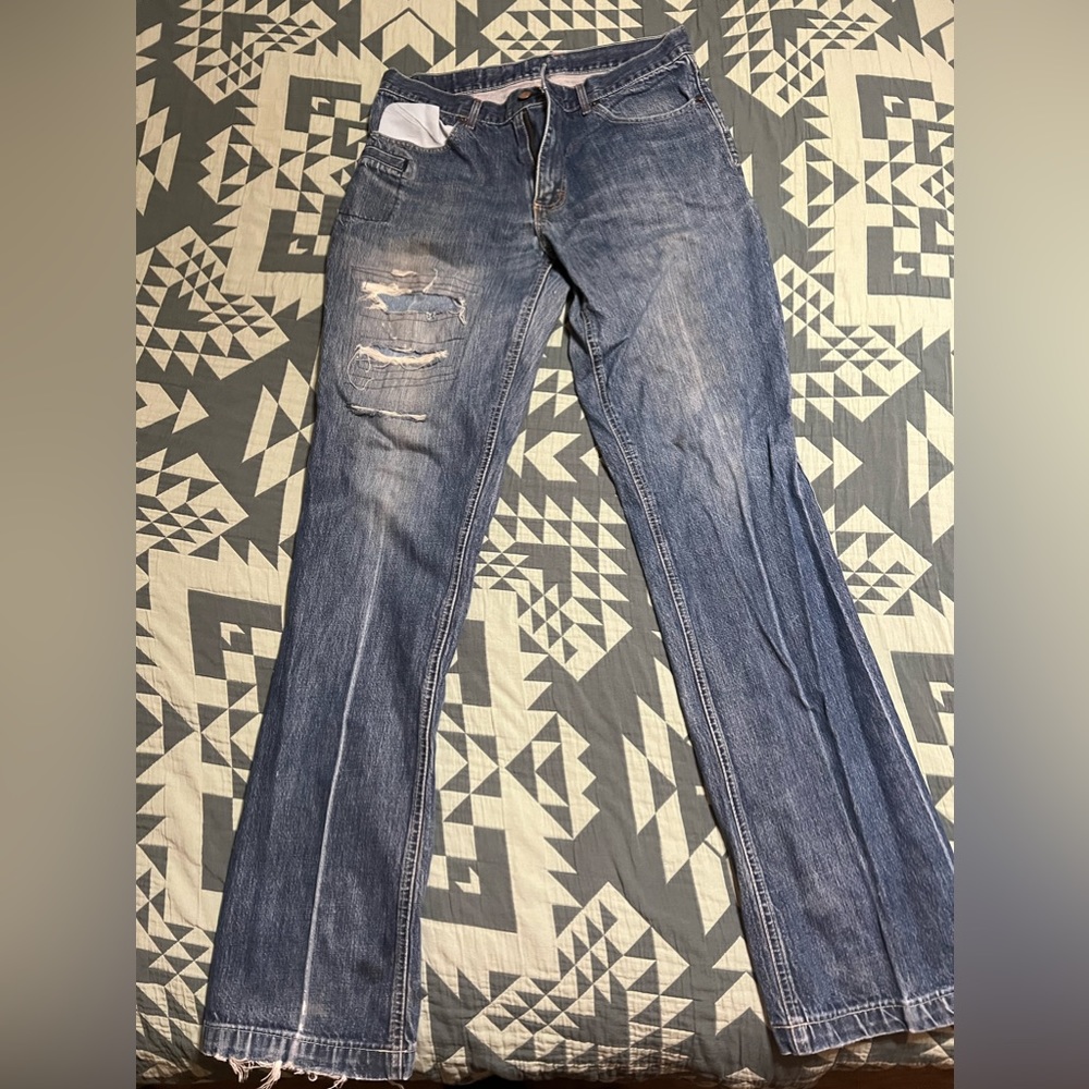 Kimes Distressed Jeans